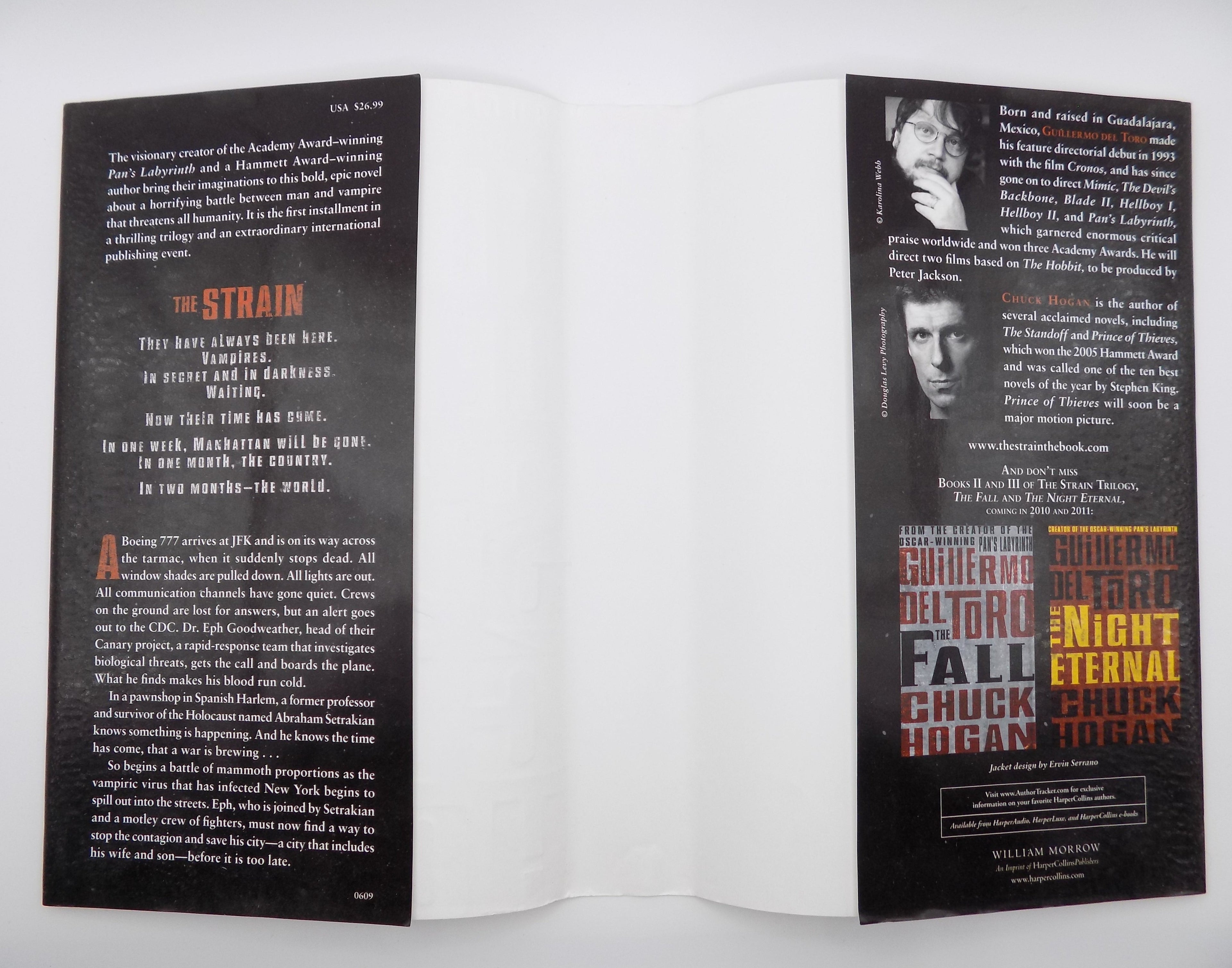 The Strain by Guillermo Del Toro & Chuck Hogan [1st Ed.] · William Morrow, 2009
