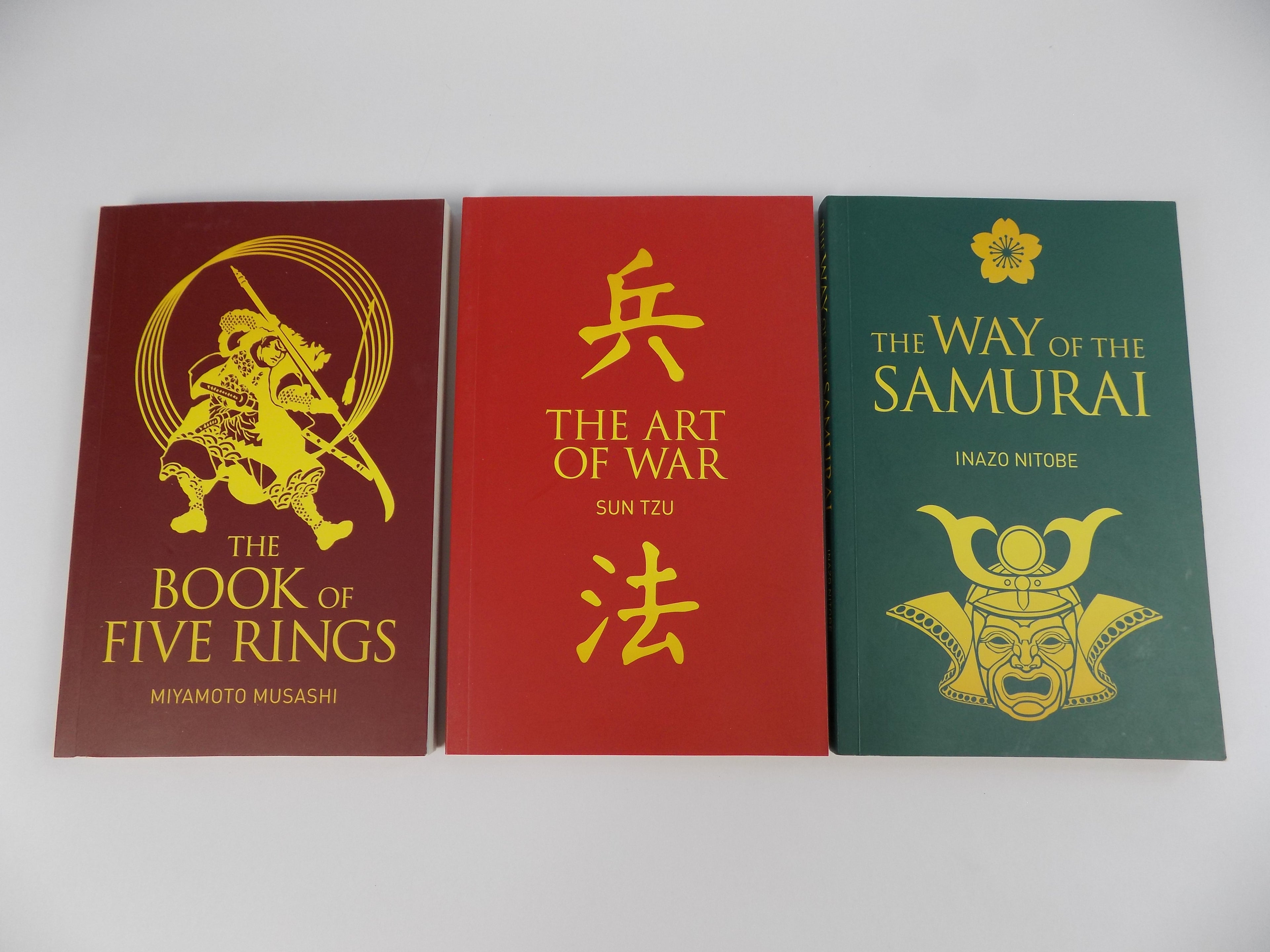 The Way of the Warrior · 3 Volume Set · Arcturus Books ·2021