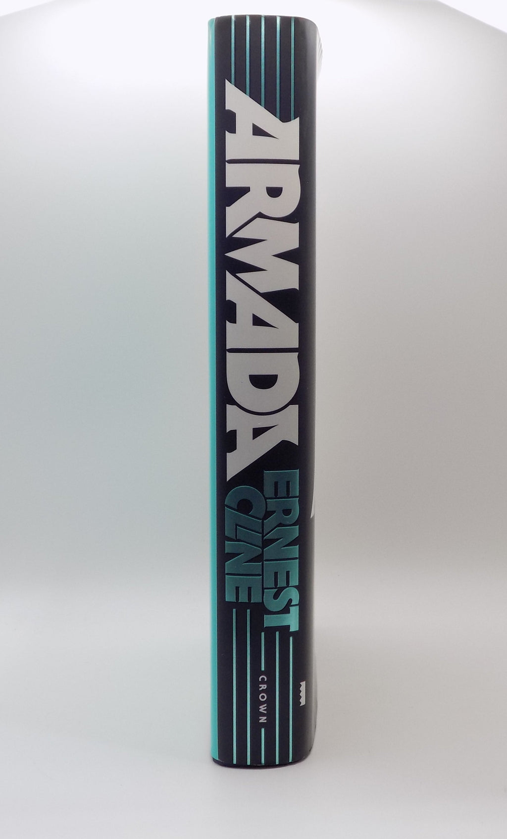 Armada by Ernest Cline [1st Edition]· Crown Publishers, 2015