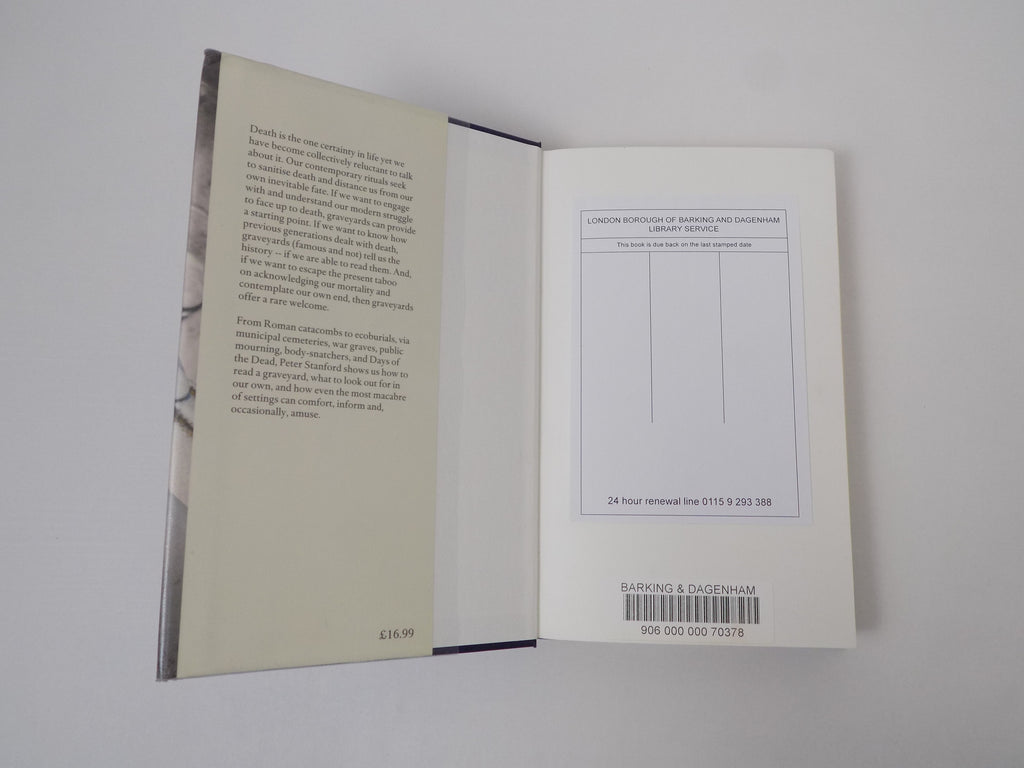 How to Read a Graveyard by Peter Stanford · Bloomsbury Books · Ex-Library