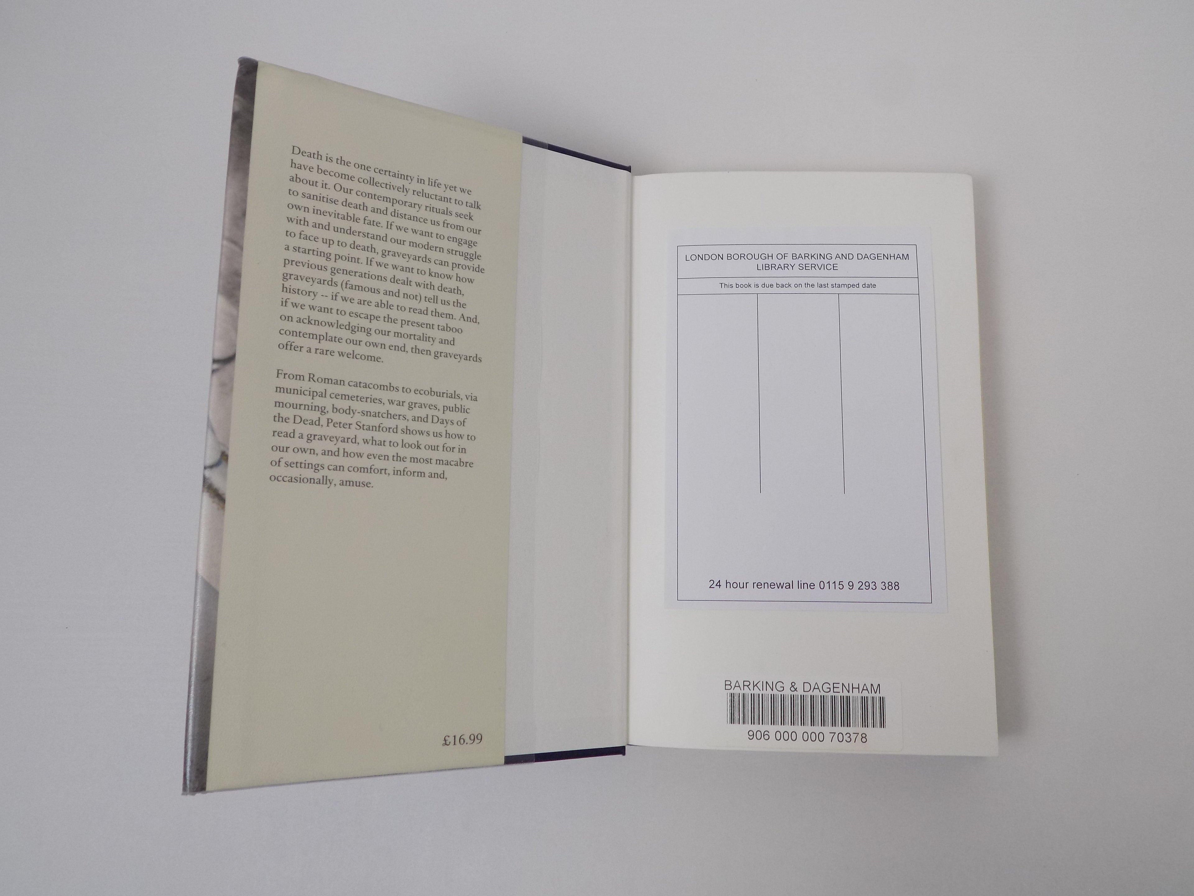 How to Read a Graveyard by Peter Stanford · Bloomsbury Books · Ex-Library