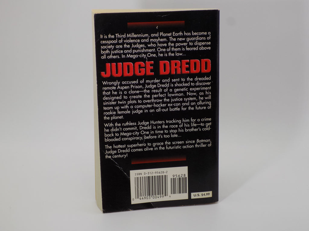 Judge Dredd by Neal Barrett, JR. [1995, St. Martin]