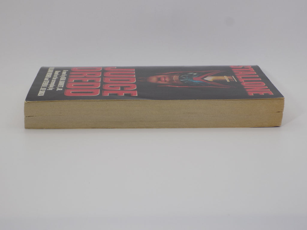 Judge Dredd by Neal Barrett, JR. [1995, St. Martin]
