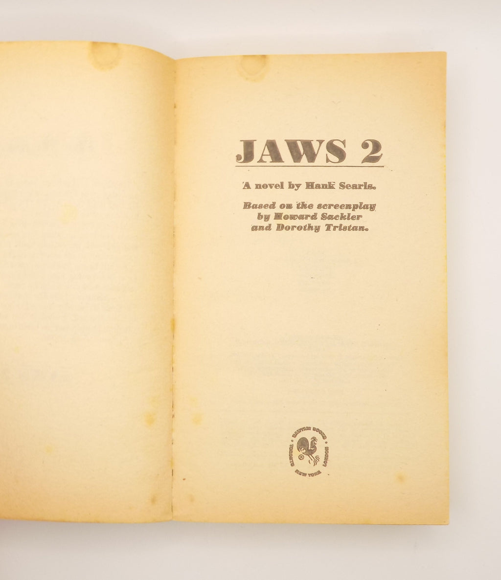 Jaws & Jaws 2 by Peter Benchley & Hank Searls [Paperbacks, Bantam]