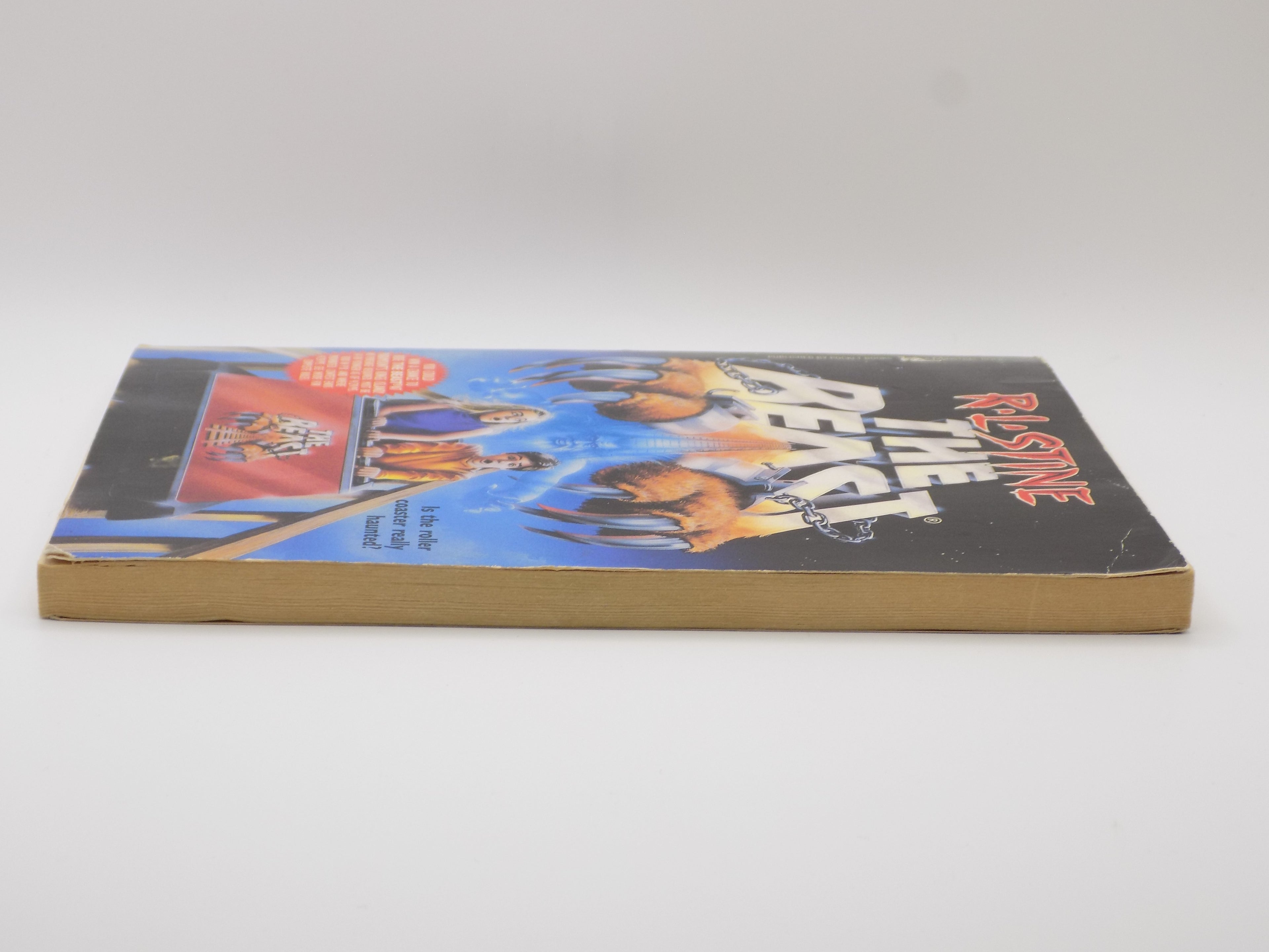 The Beast by R.L. Stine  [Minstrel Book, 1994]