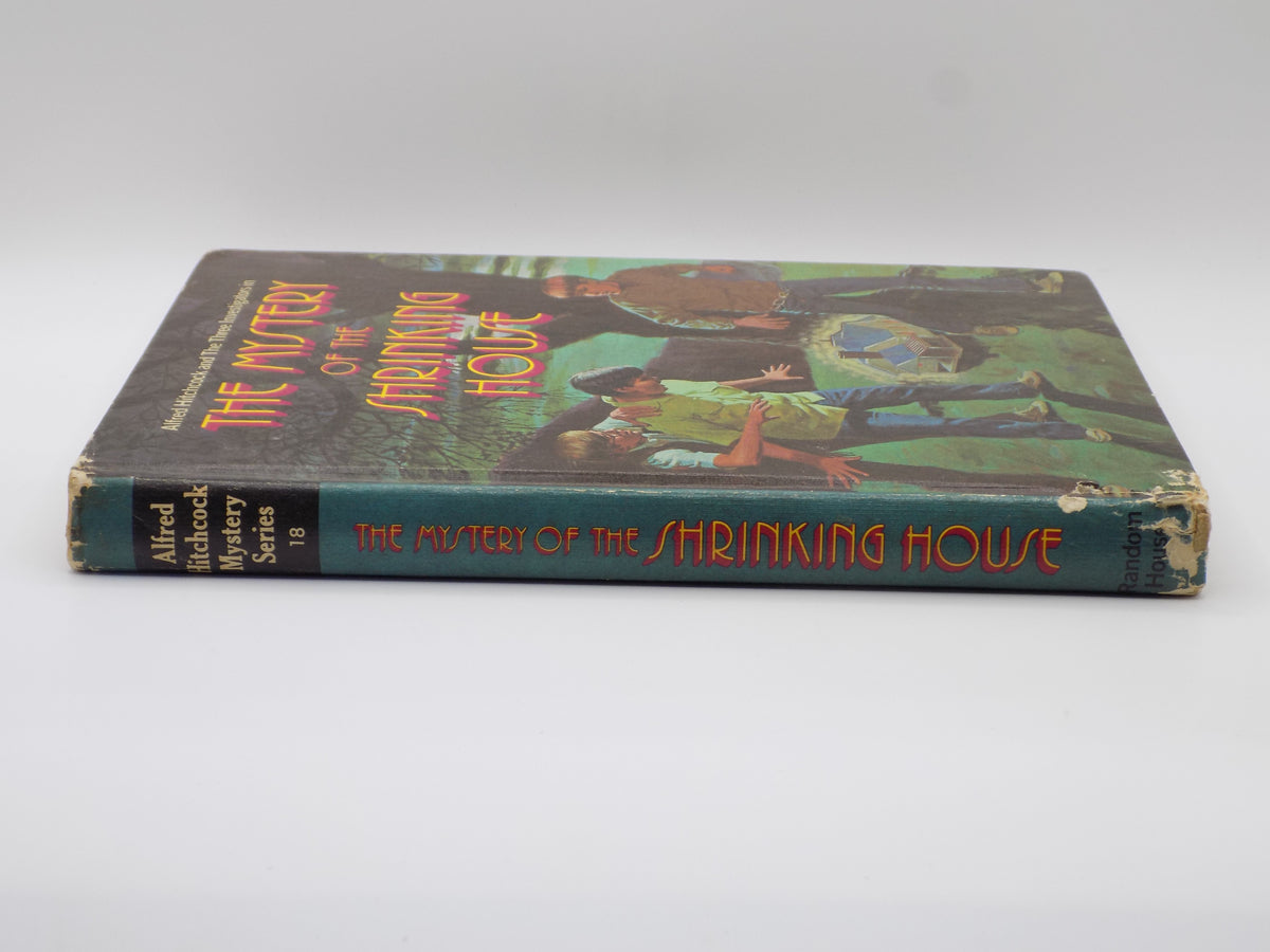 Alfred Hitchcock · The Mystery of the Shrinking House by William Arden [1972, Hardcover]