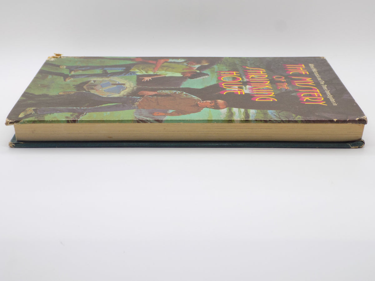 Alfred Hitchcock · The Mystery of the Shrinking House by William Arden [1972, Hardcover]