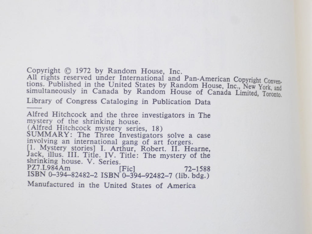 Alfred Hitchcock · The Mystery of the Shrinking House by William Arden [1972, Hardcover]