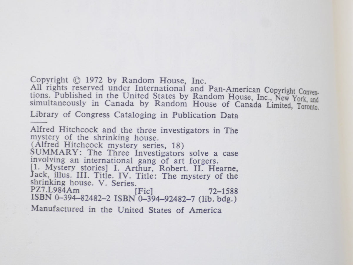 Alfred Hitchcock · The Mystery of the Shrinking House by William Arden [1972, Hardcover]